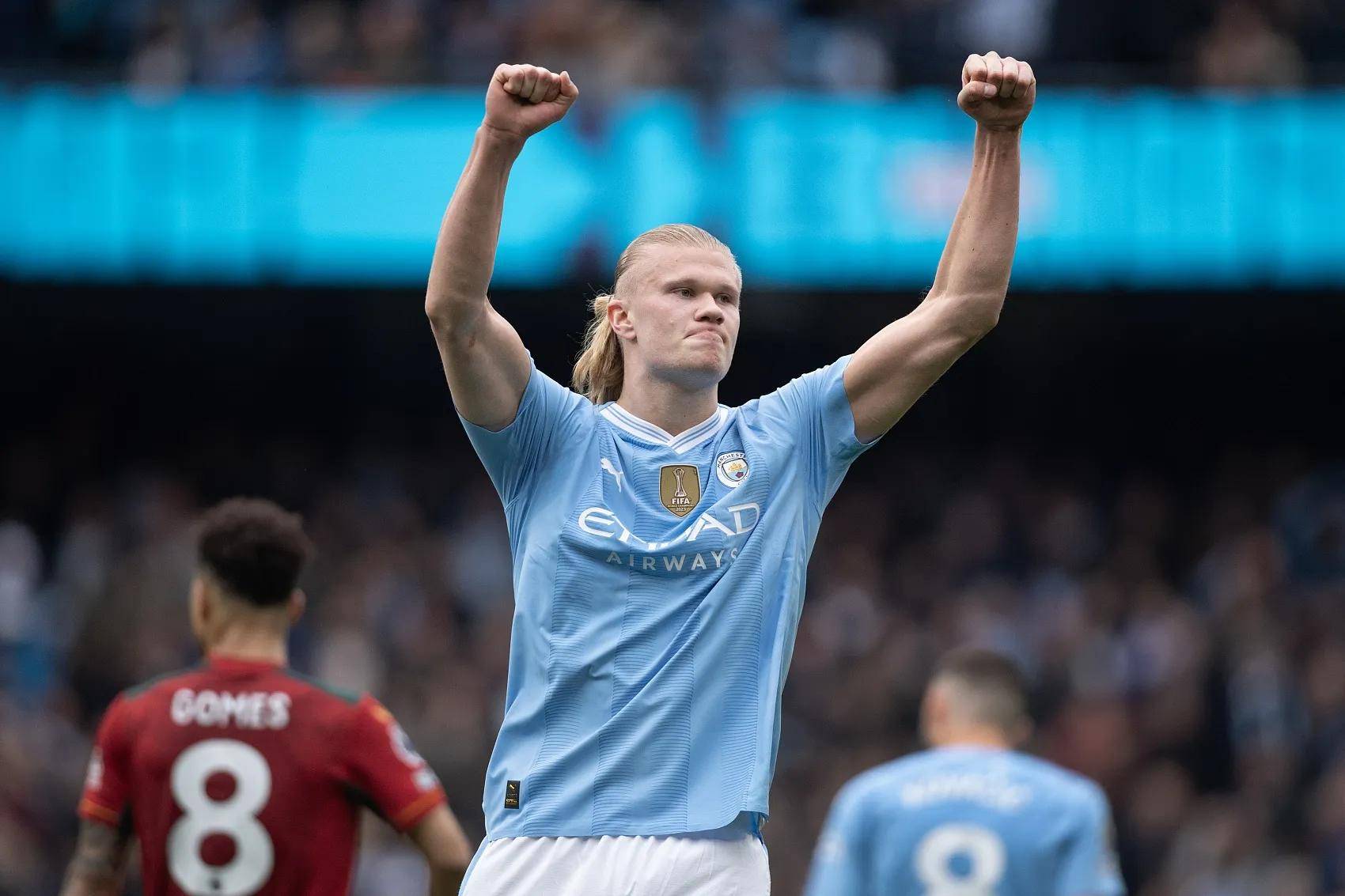 什么情况？西海岸男女足分别被处以转会禁令，但FIFA网站又说只适用于女足（西海岸转会禁令现矛盾：男女足皆被罚，FIFA官网却称仅女足适用）