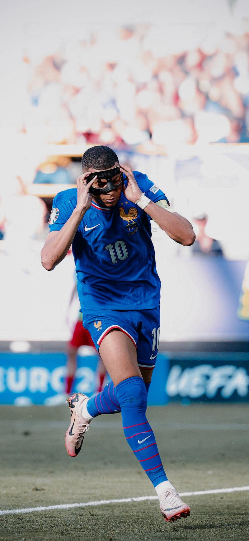 弗兰克：克罗地亚队成功的原因是团结；我曾看着魔笛比赛长大（弗兰克：克罗地亚队的成功靠团结；我从小看着莫德里奇踢球）