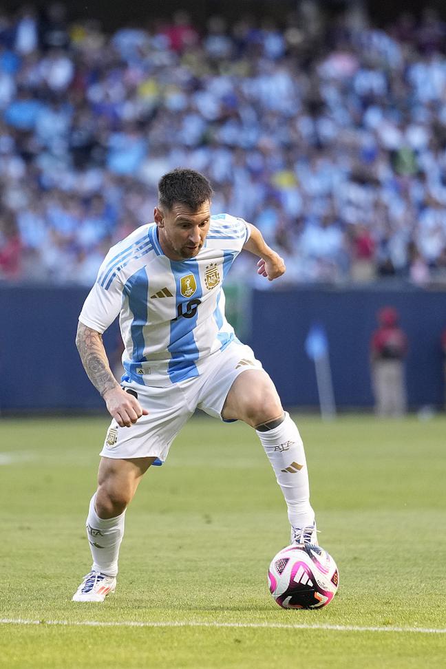 进入自行车领域，伊涅斯塔公司收购UCI世界巡回赛的参赛资格（伊涅斯塔旗下公司进军自行车界，收购UCI世巡赛参赛资格）