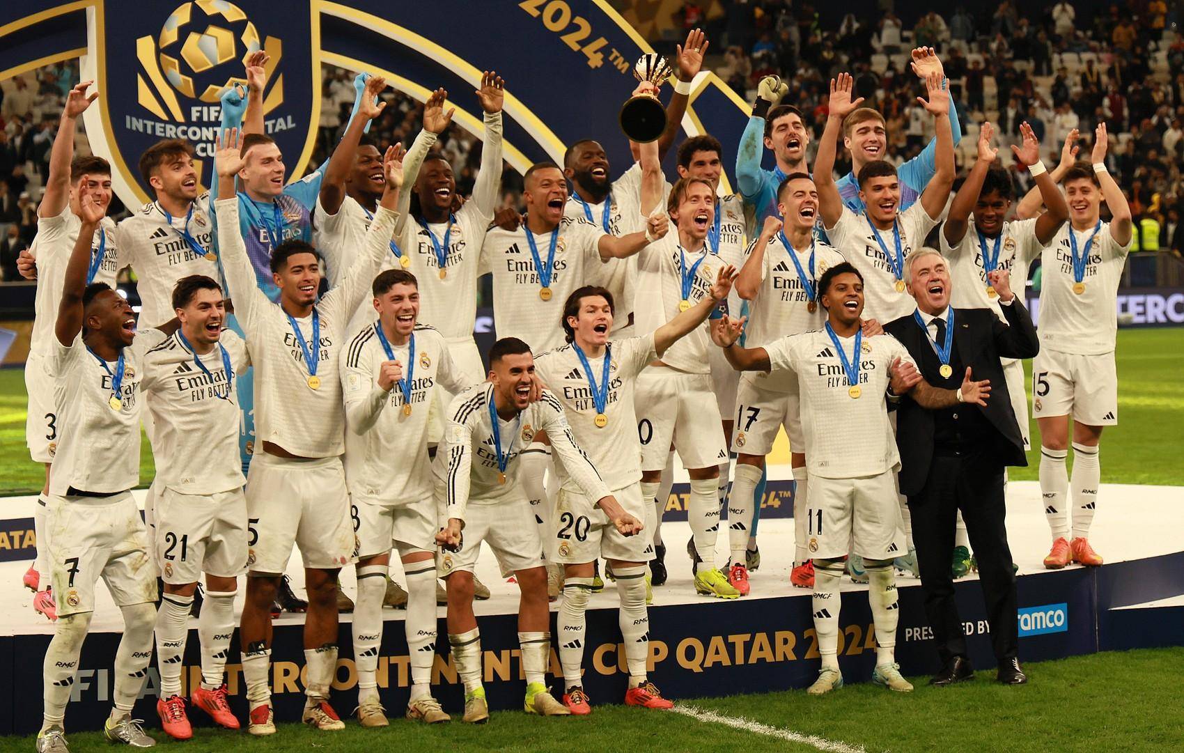 时隔811天复出，博格巴完成生涯法甲首秀（811天后重返赛场，博格巴上演法甲处子秀）