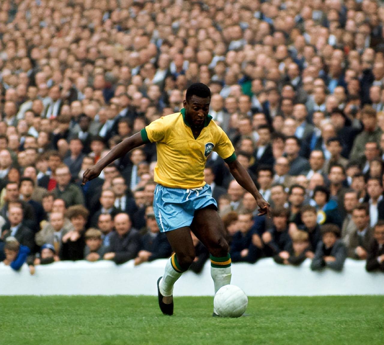 talkSPORT：新月和库迪西亚都表达了对萨拉赫的兴趣（talkSPORT：新月与库迪西亚有意引进萨拉赫）