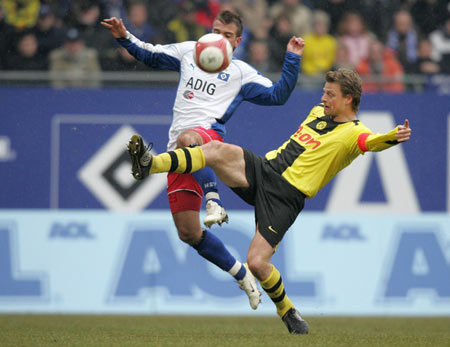 博斯克：在皇马执教比其他球队更容易；西班牙明年有能力捧杯（博斯克称执教皇马更轻松，西班牙明年具备夺冠实力）