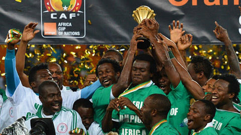 阿斯报：皇马希望与维尼修斯续约，双方正在努力达成最终协议（阿斯报：皇马欲与维尼修斯续约，双方正推进最终协议达成）