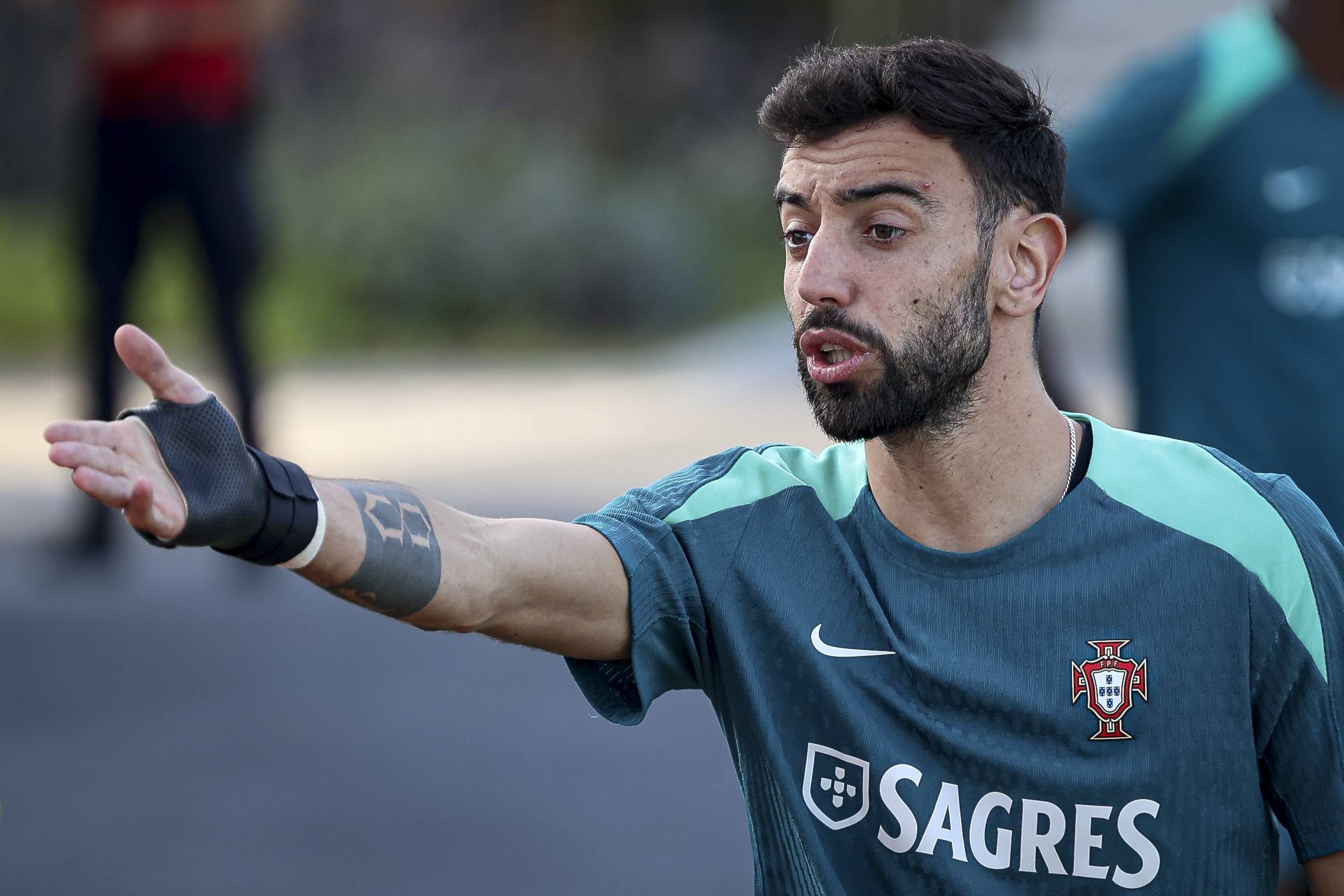 米兰吃老将红利上瘾！力邀41岁老臣回归，曾是马尔蒂尼接班人（米兰再押经验牌：力邀41岁功勋回巢，昔日马尔蒂尼衣钵传人）