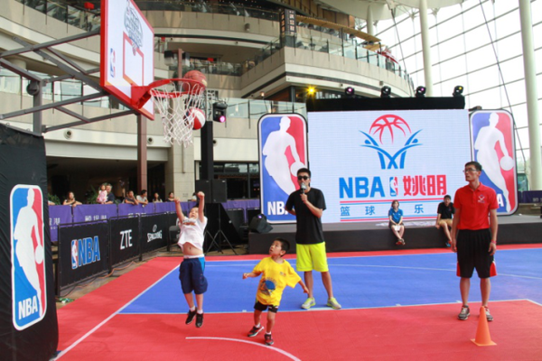 挪威上次参加世界杯还是1998年，当时哈兰德尚未出生（挪威上次亮相世界杯已是1998年，彼时哈兰德尚未出生）