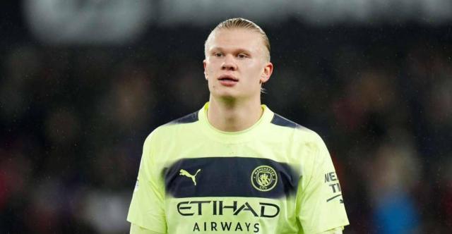 贝纳蒂亚：我和德布劳内谈过，但当时他已接近签约那不勒斯了（贝纳蒂亚：与德布劳内有过对话，但他当时已接近加盟那不勒斯）